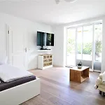 ✦ Lovely Studio ✦ - Big Terrace, Private Parking